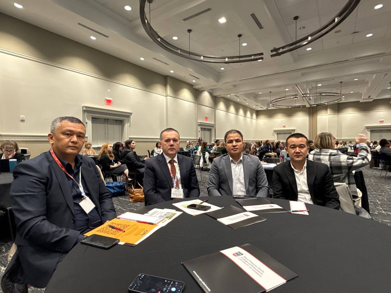 Делегация Джизакского государственного педагогического университета принимает участие в международной конференции, проходящей в США.