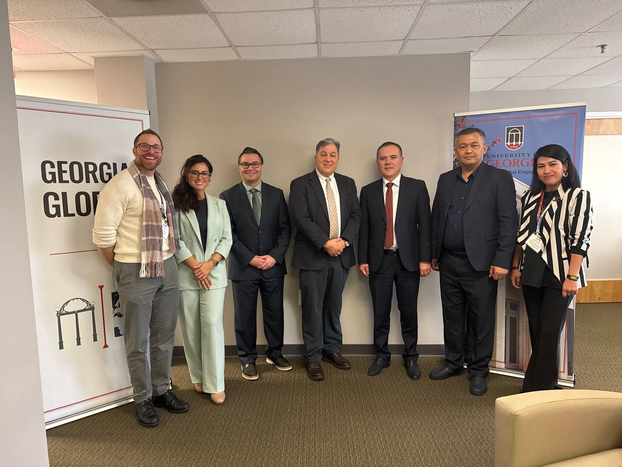 Делегация Джизакского государственного педагогического университета провела встречу с представителями Отдела глобального взаимодействия Университета Джорджии.