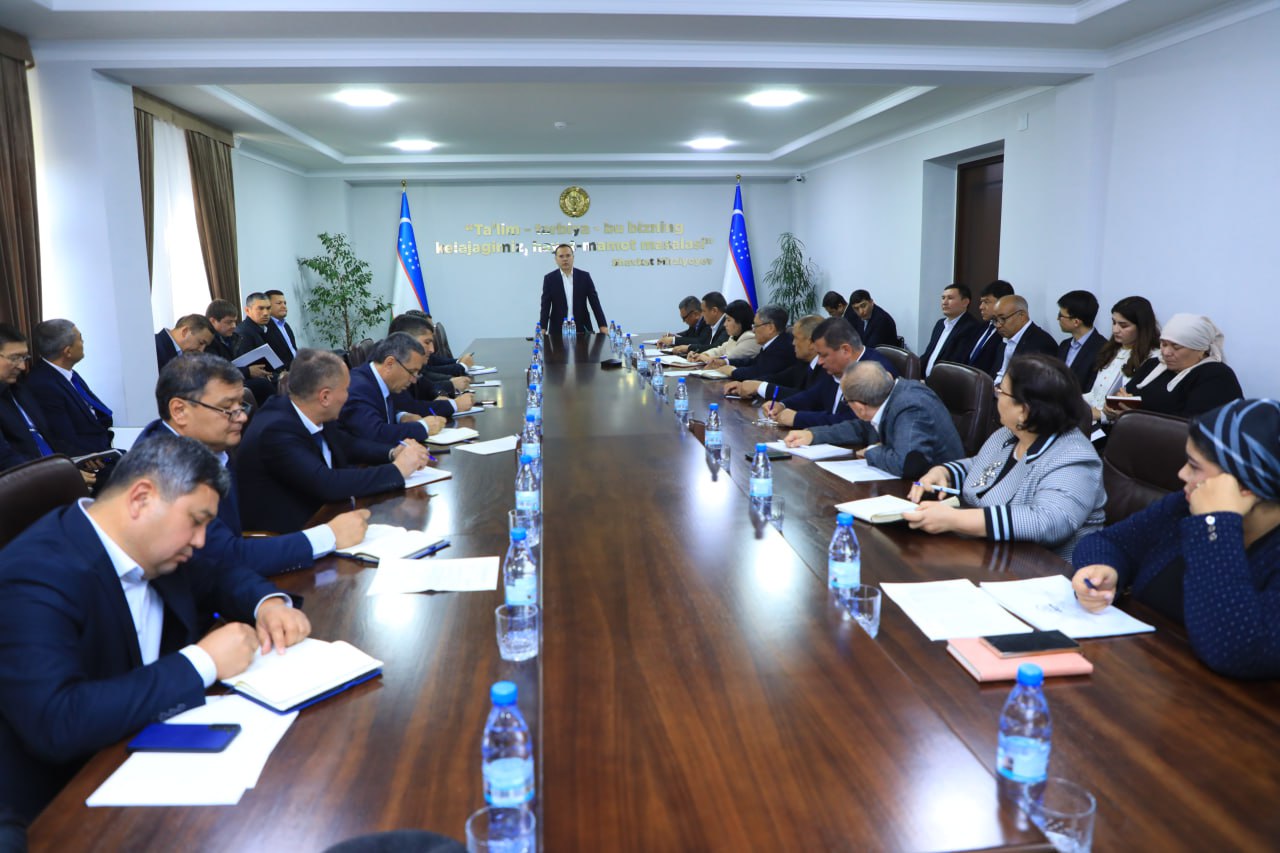 Yangi bosqichga qadam qo‘yishimiz kerak-deydi universitet rektori M.Yuldashev.