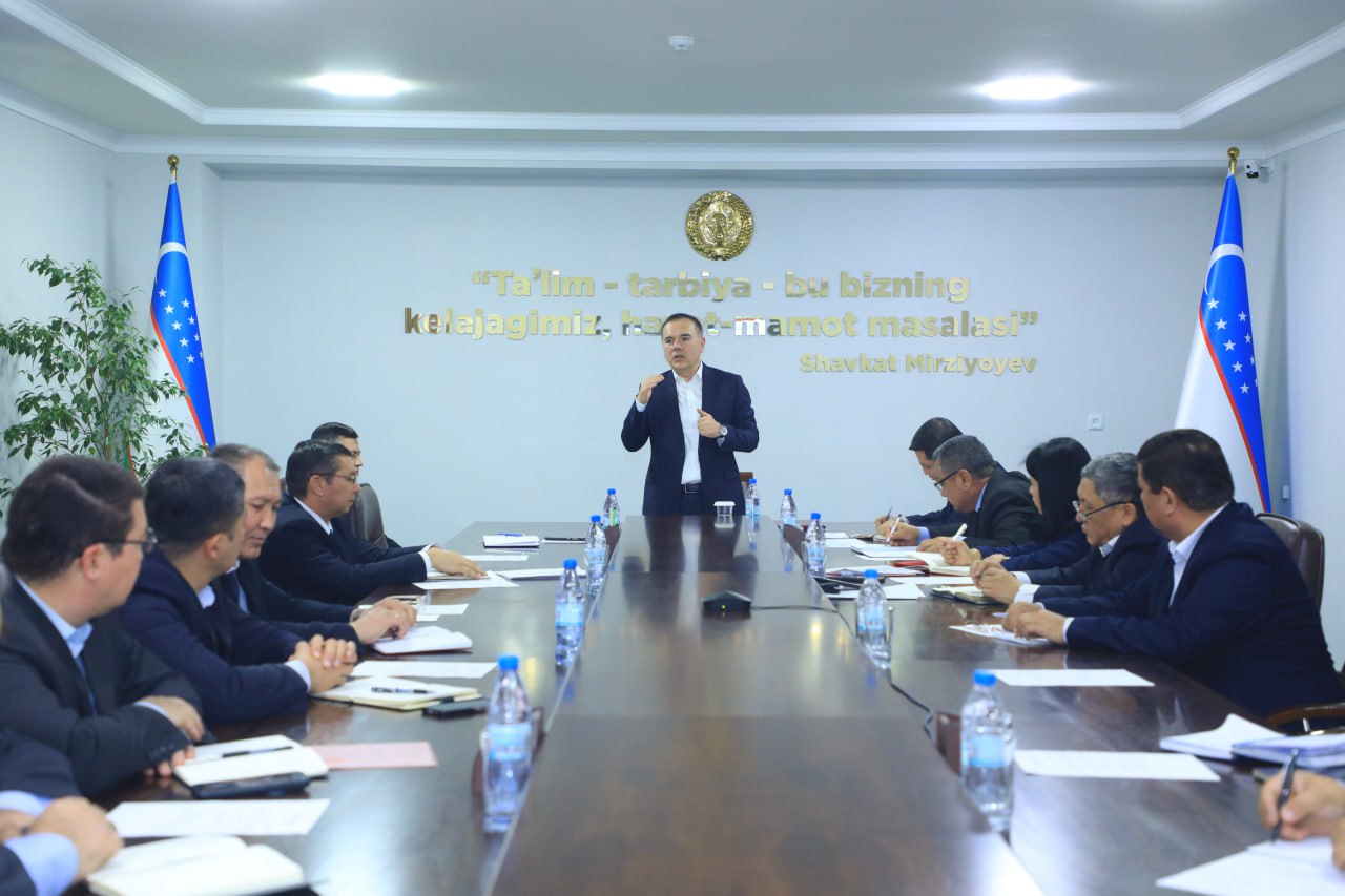 Universitetda navbatdan tashqari kengash yig‘ilishi bo‘lib o‘tdi.