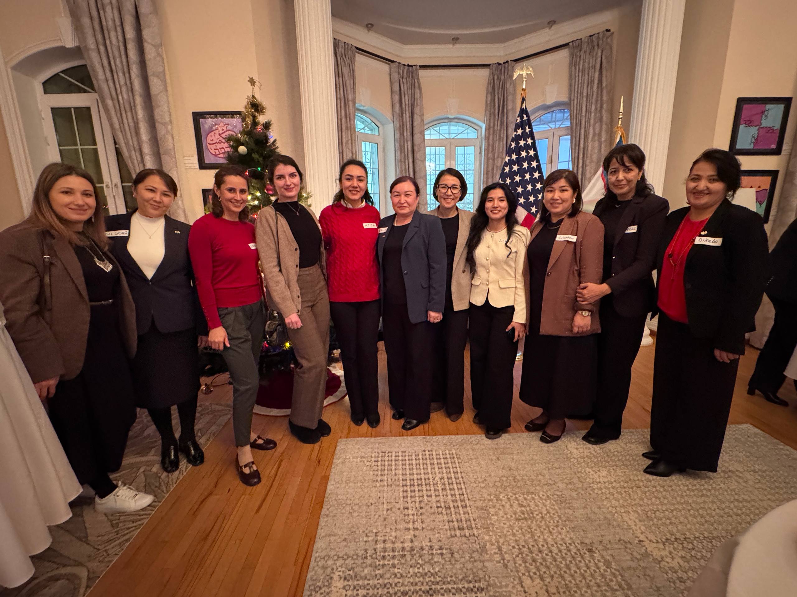 Jizzax “Alumni Community” vakili AQSH elchixonasi tomonidan tashkil etilgan seminar-treningda ishtirok etdi.