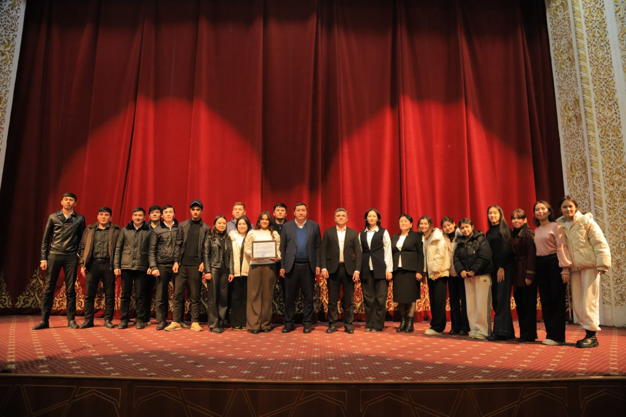 В Джизаке состоялся 3-й региональный этап фестиваля «Студенческие театральные студии»