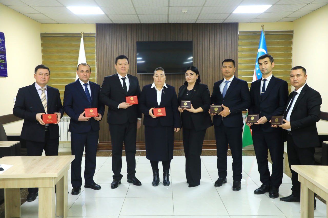 Kengash majlisida ilmiy daraja va unvonlar topshirildi.