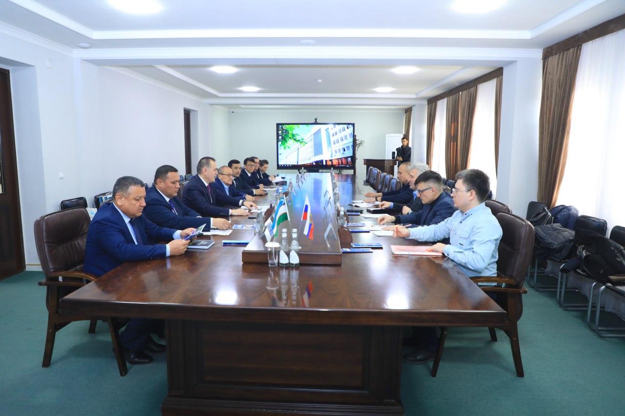 Jizzax davlat pedagogika universiteti va “Sinergiya” korporatsiyasi o‘rtasida hamkorlikni yo‘lga qo‘yish masalalari muhokama qilindi.