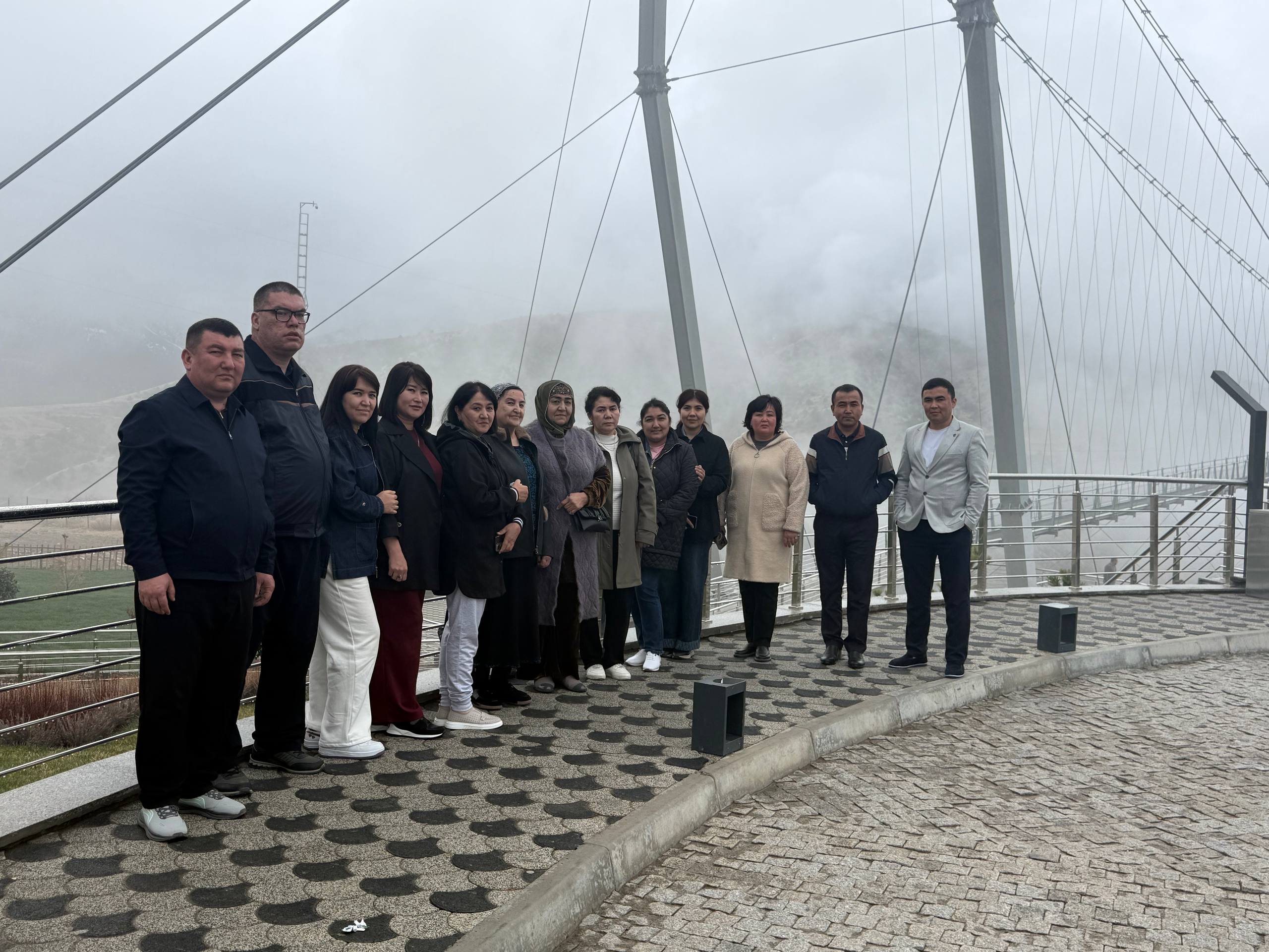 Zominda mazmunli dam olish sayohatlar davom etmoqda.