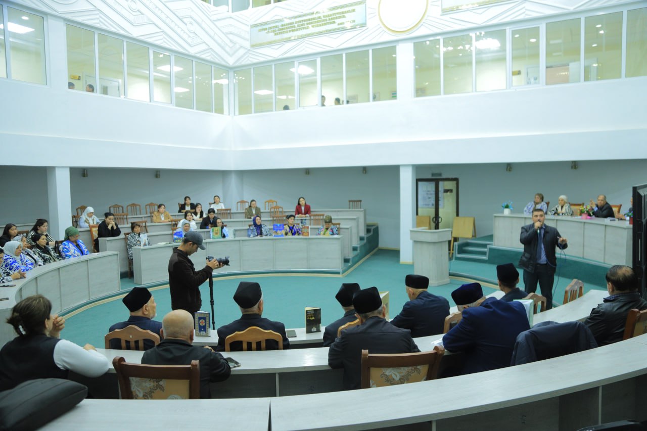 Universitetda Amir Temur tavalludining 690-yilligi munosabati bilan badiiy-ma’rifiy tadbir o‘tkazildi.