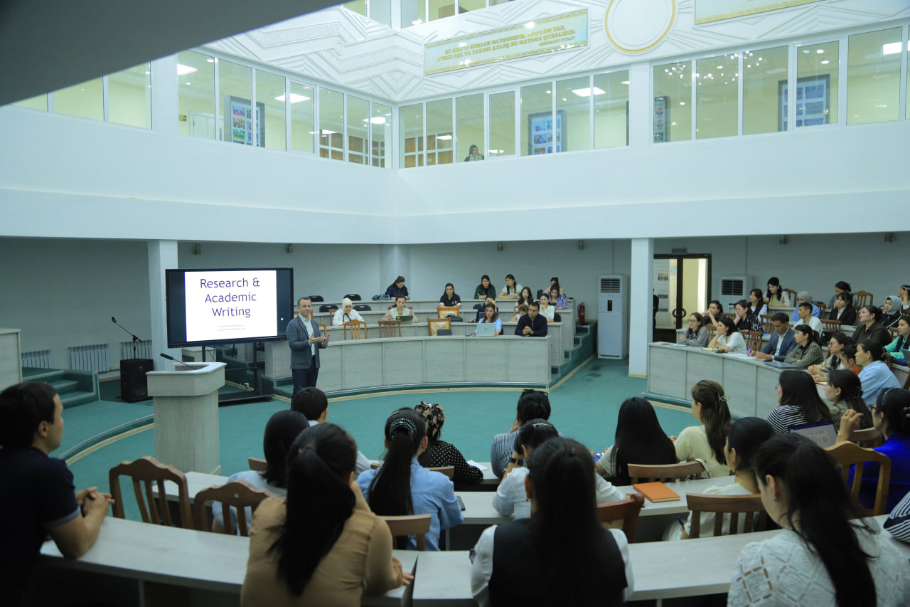 Universitet doktorantlari uchun seminar-trening o‘tkazildi